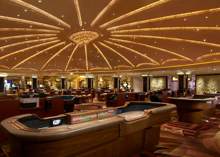 Caesars Palace & CasinoCasino Hotel